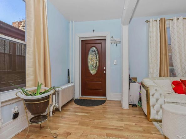 1955 Andrews Avenue S, Bronx NY 10453