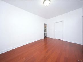 21-77 33rd Street 2A, Astoria NY 11105