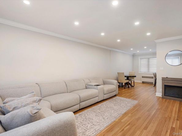 14-50 212th Street 102, Bayside NY 11360