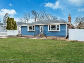 6 Rugby Drive, Shirley NY 11967