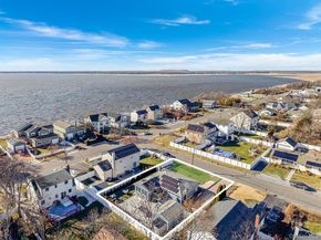 6 Rugby Drive, Shirley NY 11967