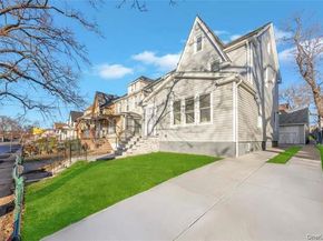 100-35 204th Street, Hollis NY 11423