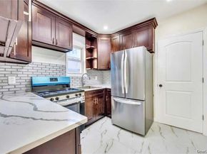 100-35 204th Street, Hollis NY 11423