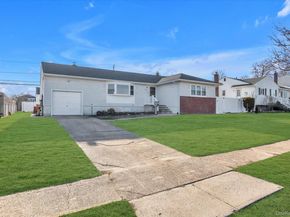 351 Venetian Boulevard, Lindenhurst NY 11757