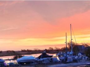 351 Venetian Boulevard, Lindenhurst NY 11757