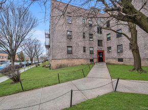 144-22 78th Avenue 3K, Flushing NY 11367
