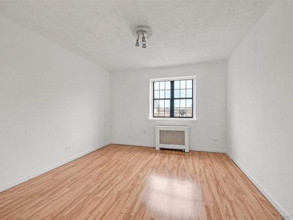 144-22 78th Avenue 3K, Flushing NY 11367