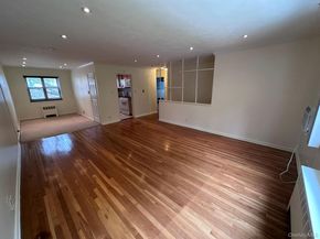 15-27 212 Street 198, Bayside NY 11360