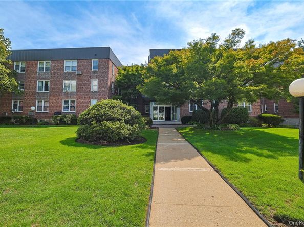 530 Dubois Avenue 1B, Valley Stream NY 11581