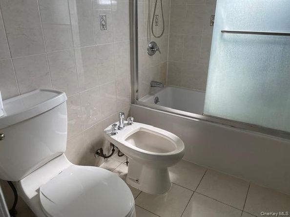 74-12 260th Street H2, Glen Oaks NY 11004