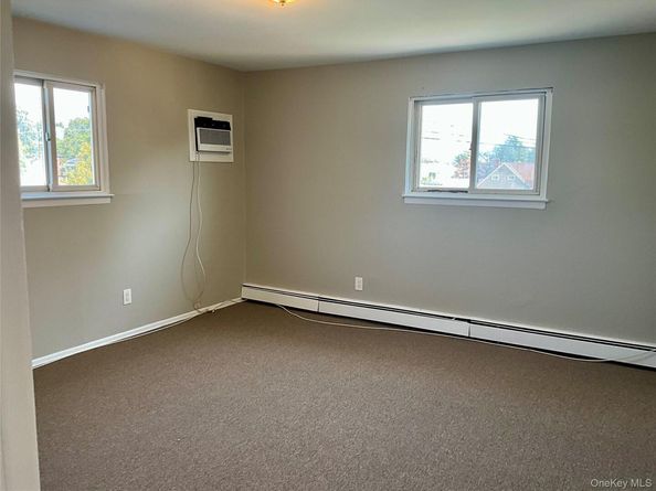 17 Rural Lane, Levittown NY 11756
