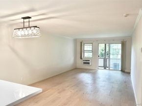 6 Glen Hollow Drive 10A, Holtsville NY 11742