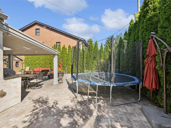 164-53 85th Street, Howard Beach NY 11414