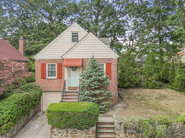 48 Glen Road, Yonkers NY 10704