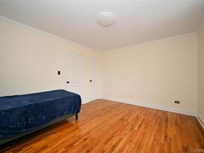 222-89 Braddock Avenue 2E, Bellerose NY 11428