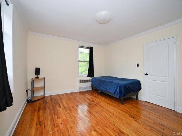 222-89 Braddock Avenue 2E, Bellerose NY 11428