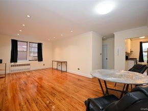 222-89 Braddock Avenue 2E, Bellerose NY 11428