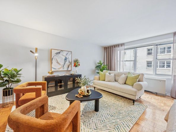 155 W 68th Street 616, New York (Manhattan) NY 10023
