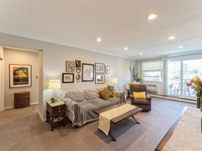 61 Maine Avenue D14, Rockville Centre NY 11570