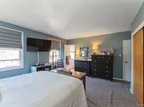 61 Maine Avenue D14, Rockville Centre NY 11570