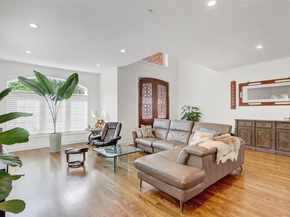 50-43 Morenci Lane, Little Neck NY 11362