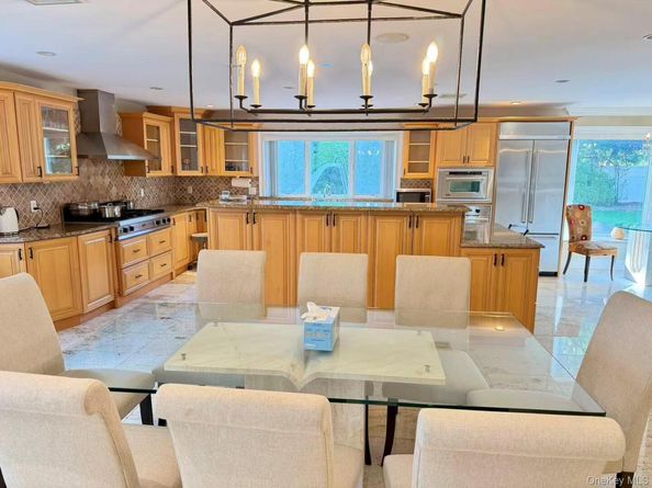 17 Livingston Avenue, Jericho NY 11753