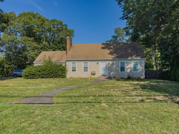 33 Echo Avenue