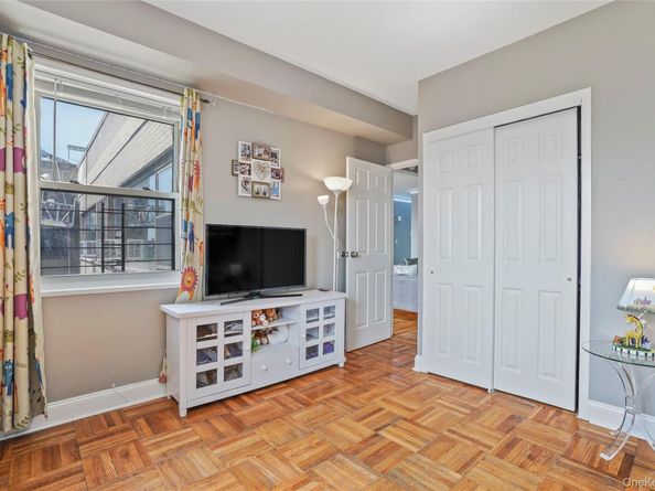 3 Fordham Hill Oval 17F, Bronx NY 10468