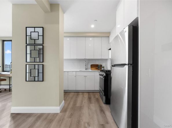 163-07 72nd Avenue 5A, Fresh Meadows NY 11365