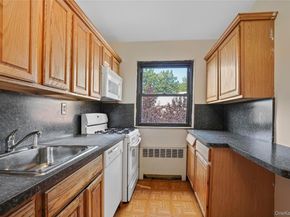 90-55 Shore Parkway 68, Howard Beach NY 11414