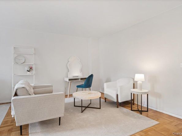 281 Garth Road A6D, Scarsdale NY 10583