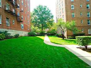 7281 113th Street 2B, Forest Hills NY 11375