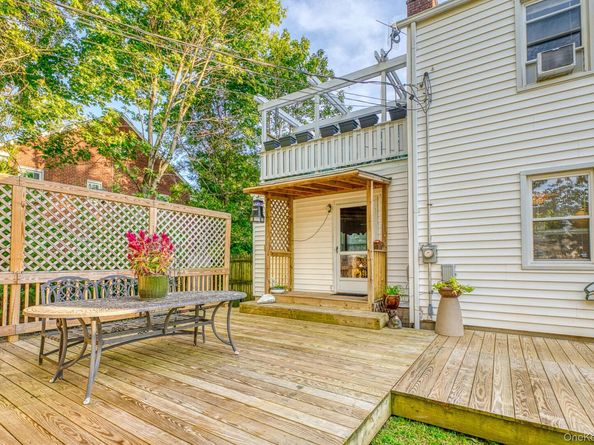 25 Greystone Road, Rockville Centre NY 11570