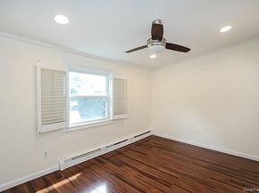 36 Torrey Pine Lane, Medford NY 11763