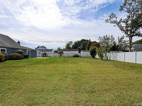 36 Torrey Pine Lane, Medford NY 11763