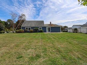 36 Torrey Pine Lane, Medford NY 11763