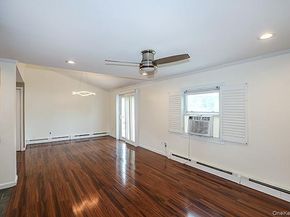 36 Torrey Pine Lane, Medford NY 11763