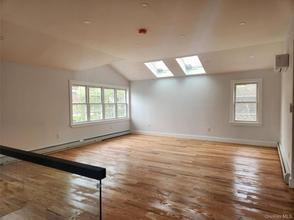 3139 Edson Avenue, Bronx NY 10469
