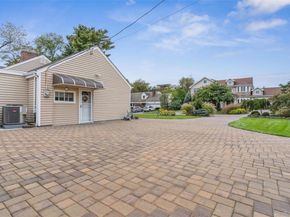 262 Channon Road, Hewlett Harbor NY 11557