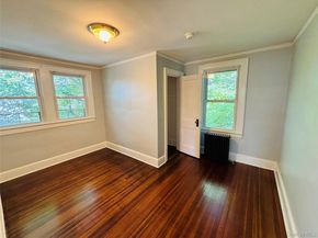 19 Ellwood Street, Glen Cove NY 11542