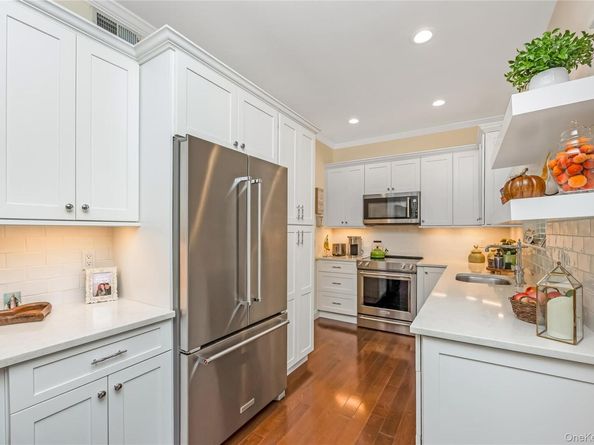 1 Central Park Boulevard, Bohemia NY 11716