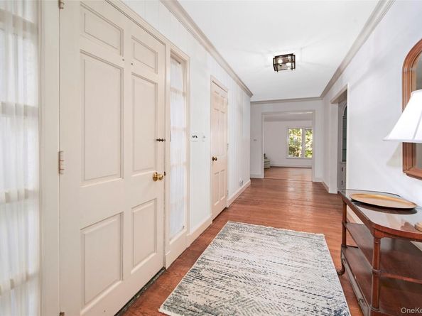 71 Commodore Road, Chappaqua NY 10514