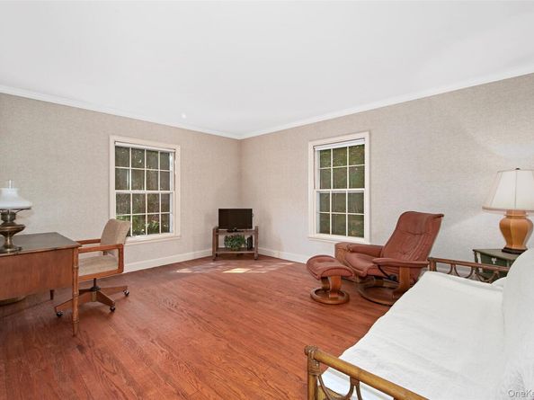 71 Commodore Road, Chappaqua NY 10514