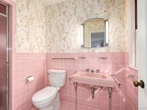 71 Commodore Road, Chappaqua NY 10514