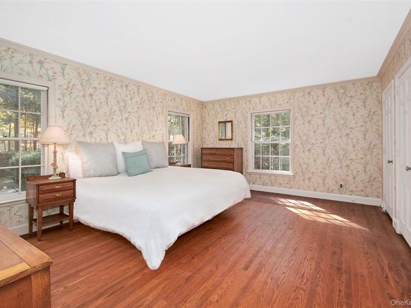 71 Commodore Road, Chappaqua NY 10514