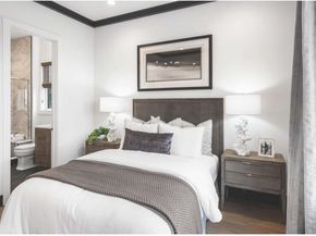 27 Sequoia Circle, Manhasset NY 11030