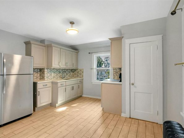 290 E Sidney Avenue, Mount Vernon NY 10553
