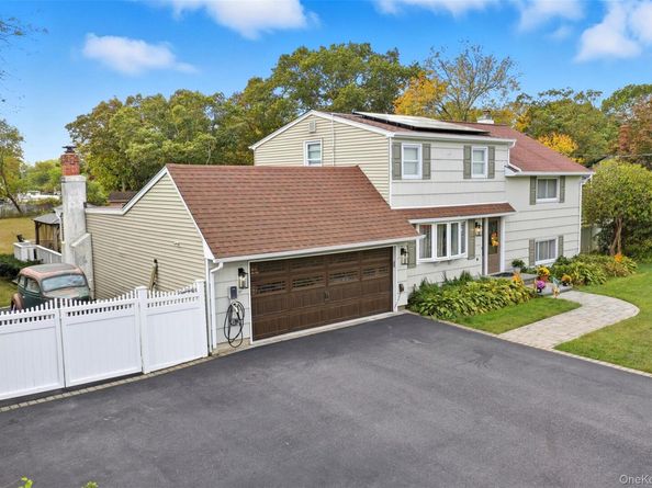 264 Amityville Street, Islip Terrace NY 11752