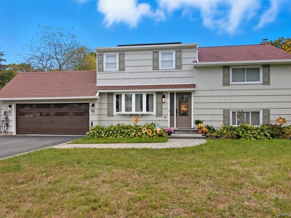 264 Amityville Street, Islip Terrace NY 11752