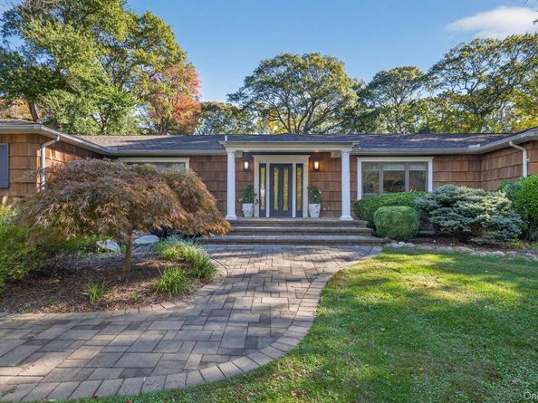 78 Bagatelle Road, Melville NY 11747